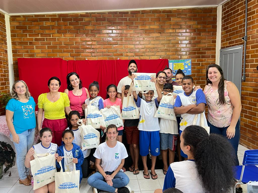 Biblioteca Itinerante Monast (1)